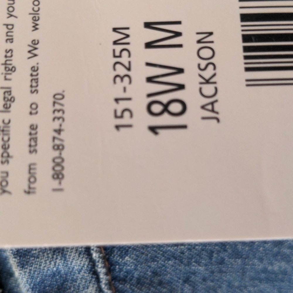 Lee Riders Denim Capri - Picture 3 of 6